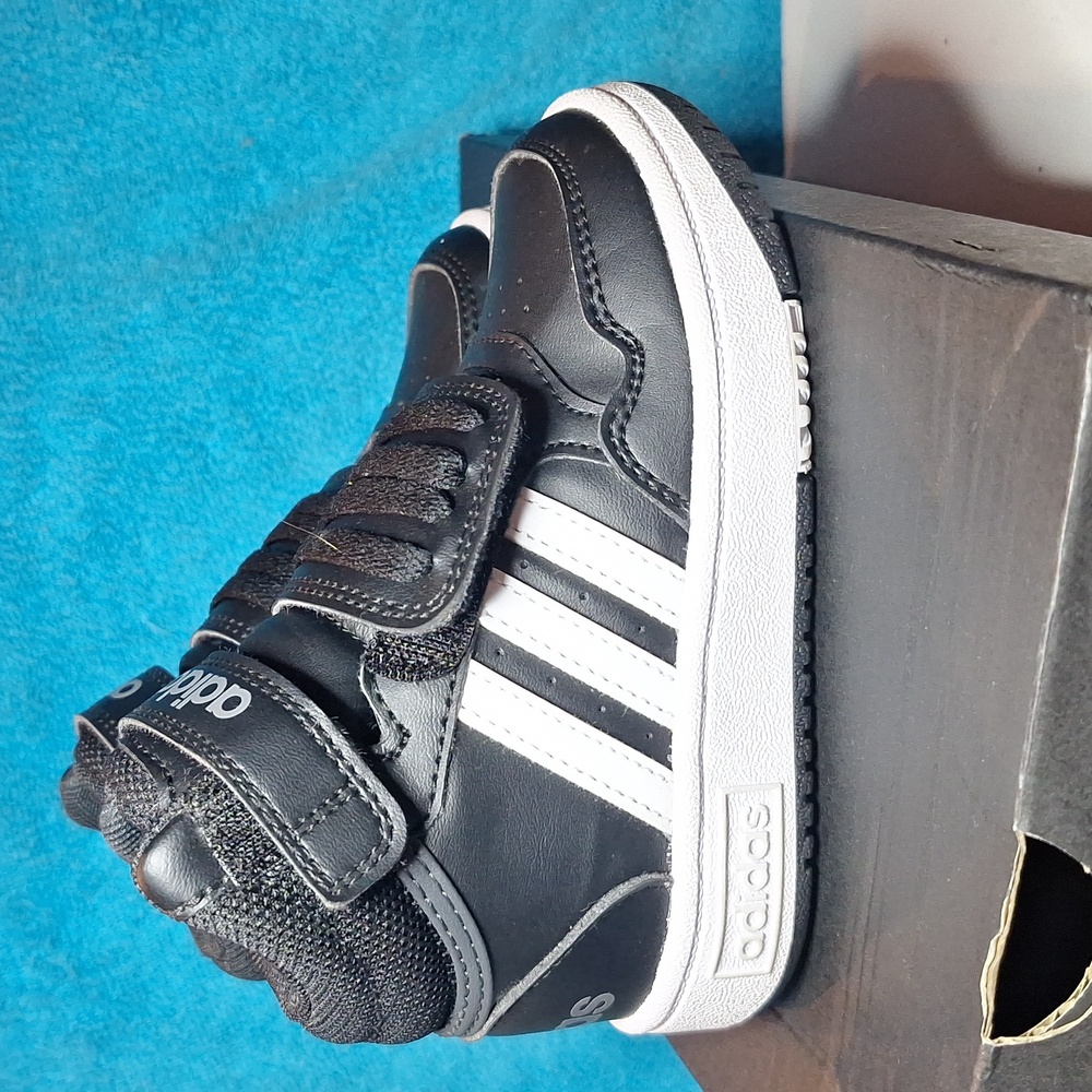 Like New Toddler Adidas Hoops Mid 2.0 Sneakers Toddler Shoes Size 7.5 Black